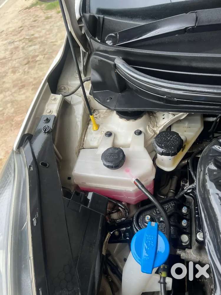 Hyundai Aura 1.2 Petrol 2024