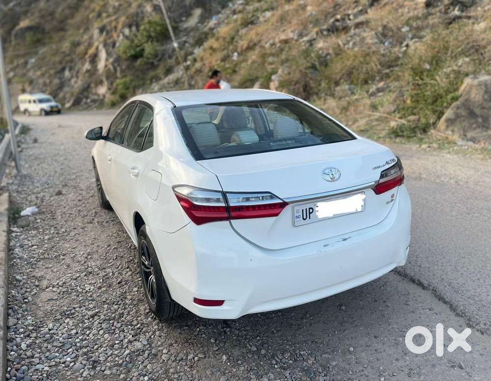 Toyota Corolla Altis 2017 Diesel Well Maintained