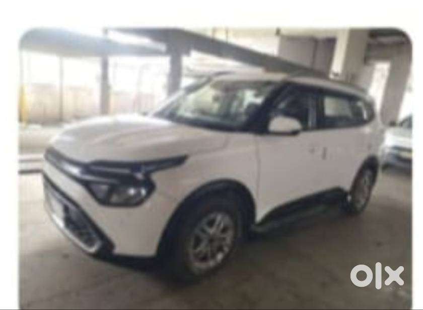 Kia Carens Prestige 2024