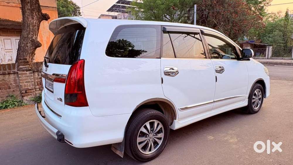 Toyota Innova 2016 V - 7 Seater Top Modle Diesel