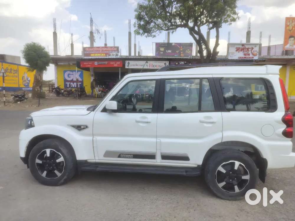 Mahindra Scorpio Classic 2023 Mp Registration 
Diesel 28000 Km Driven