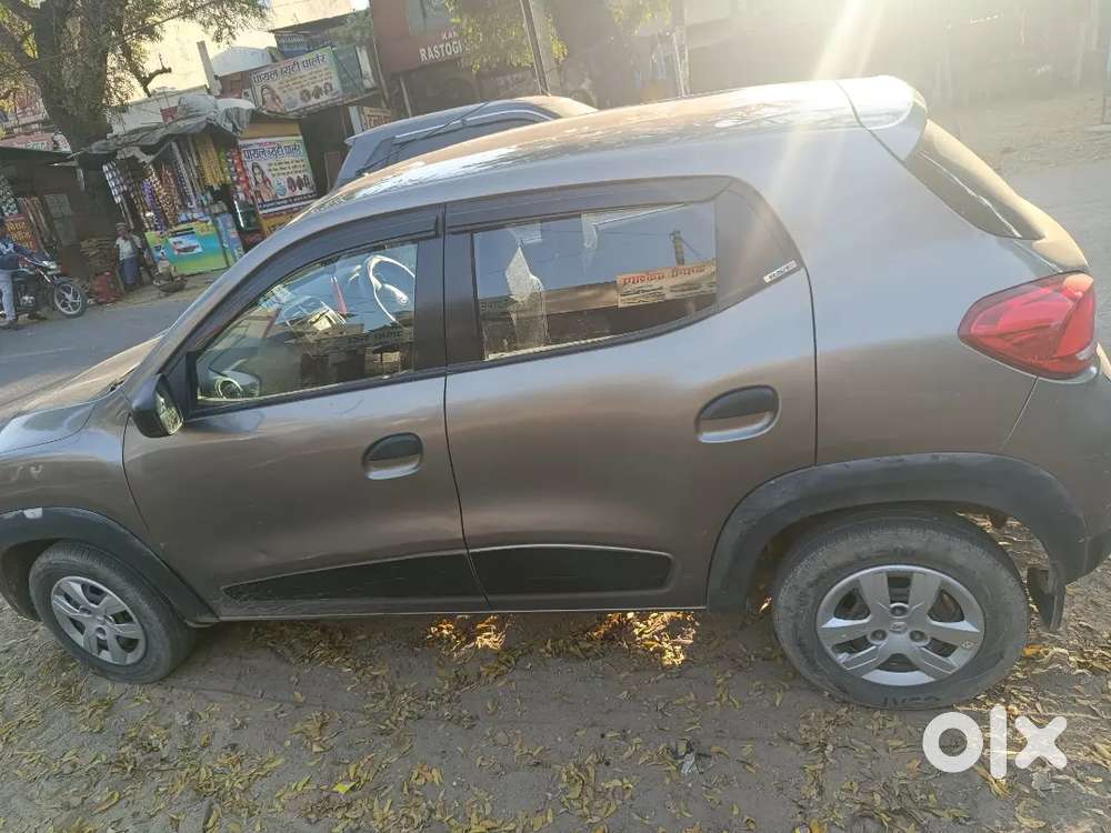 Renault Kwid Top Model Petrol Well Maintained