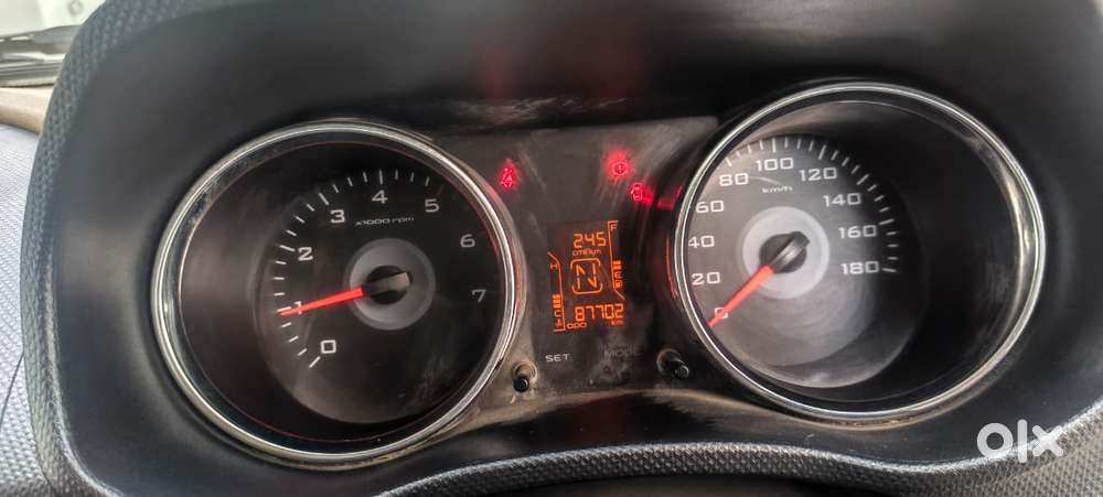 Mahindra Tuv 300 Mhawk100 T8, 2016, Diesel