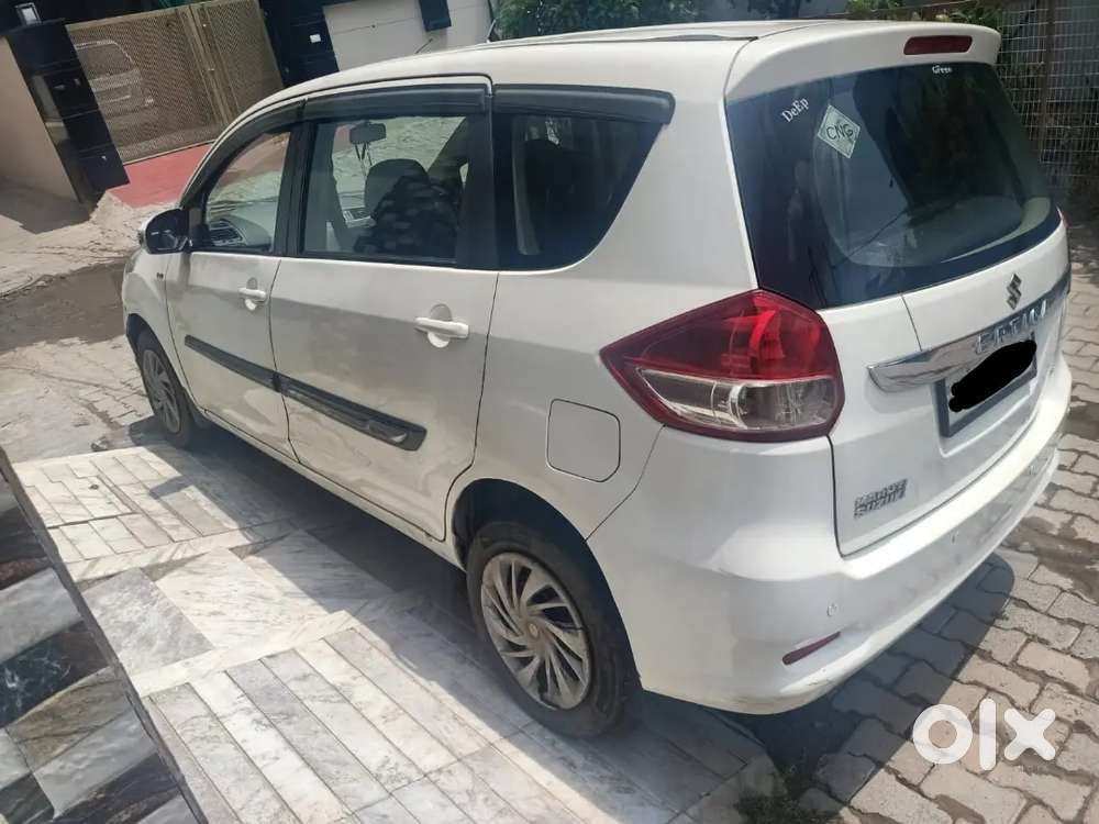 Maruti Suzuki White Ertiga 2016 Green Cng