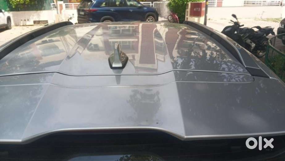 Nissan Magnite 1.0 Xv Premium, 2023, Petrol