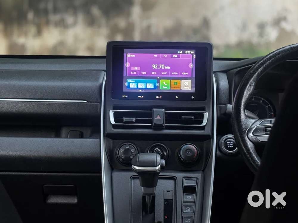Toyota Innova Hycross, 2023, Petrol