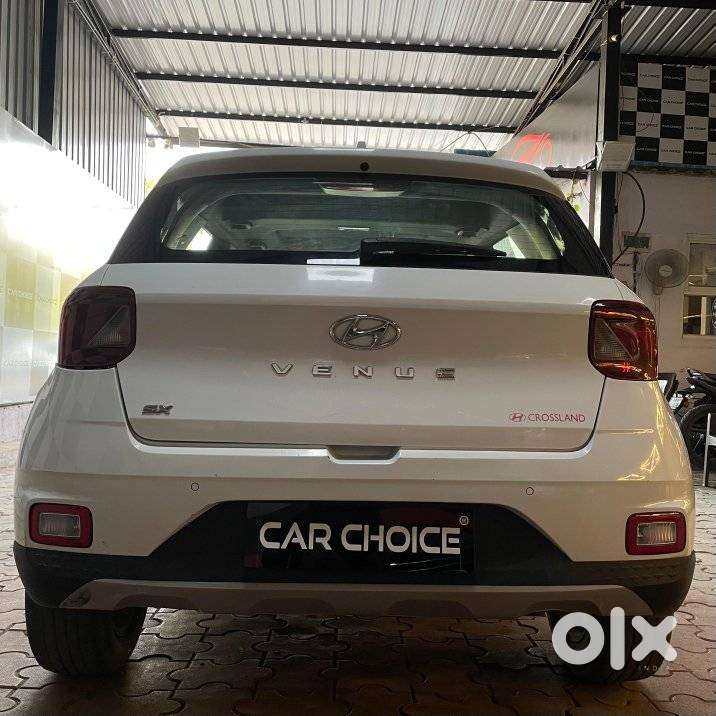 Hyundai Venue Sx (o) Mt 1.5 Diesel, 2021, Diesel