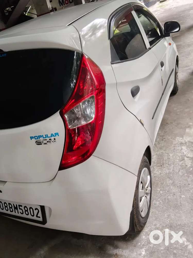 Hyundai Eon 0.8 Magna Plus 2017 Year