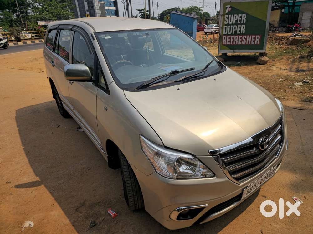 Toyota Innova 2.5 G (diesel) 8 Seater, 2015, Diesel