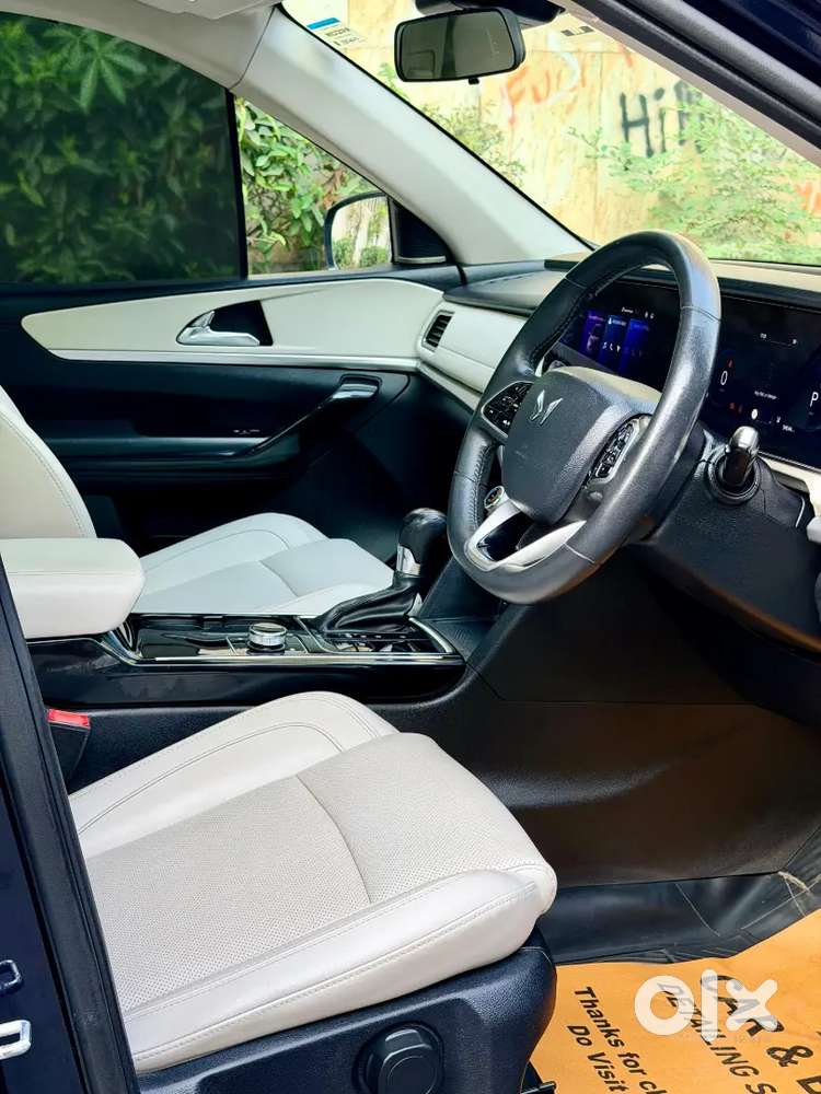 Mahindra Xuv700 2022 Diesel Well Maintained