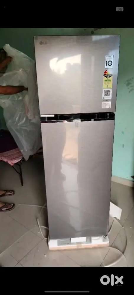 Lg 272 litre pack box unused Brand new fridge or machine 16k or 25k