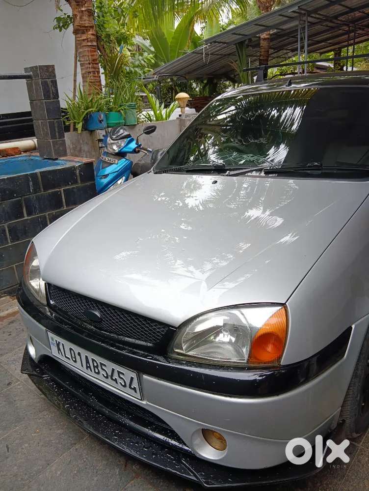 Ford Ikon 1.6 Zxi 2003 Car