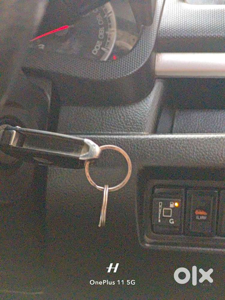 Maruti Suzuki Swift Vxi + Manual, 2014, Cng & Hybrids