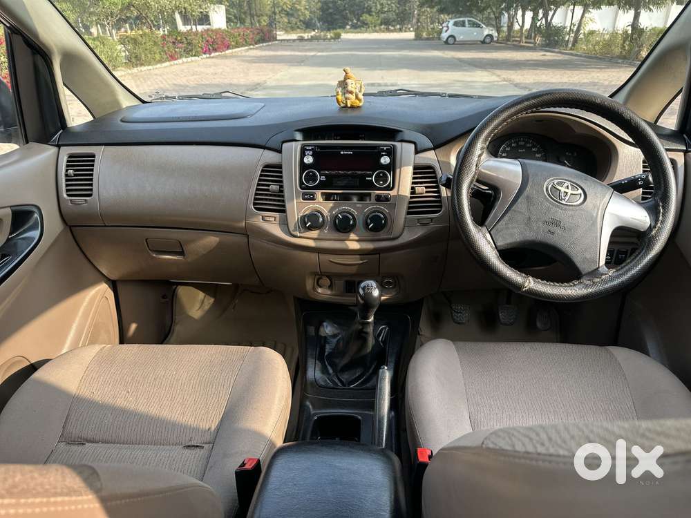 Toyota Innova 2.5 G (diesel) 8 Seater, 2015, Diesel