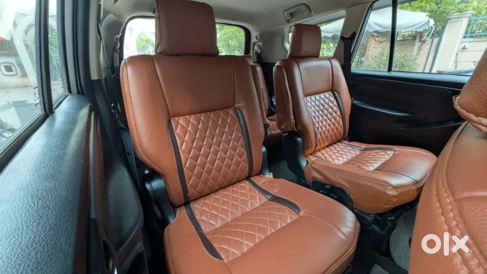 Toyota Innova Crysta [2020-ongoing] 2.4 Gx 7 Str, 2017, Diesel