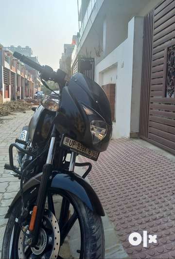 Pulsar 150 store black 2020