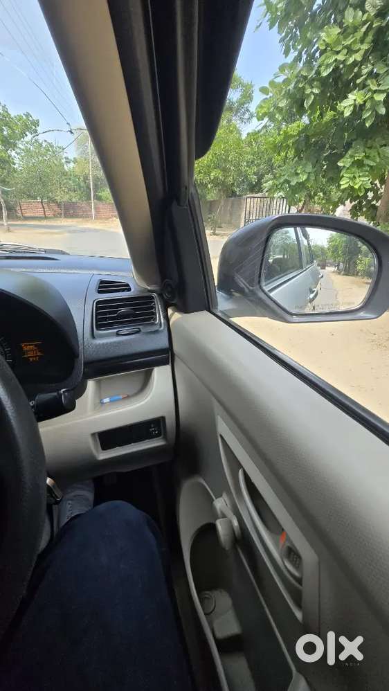 Maruti Suzuki Dzire 1.2 2013