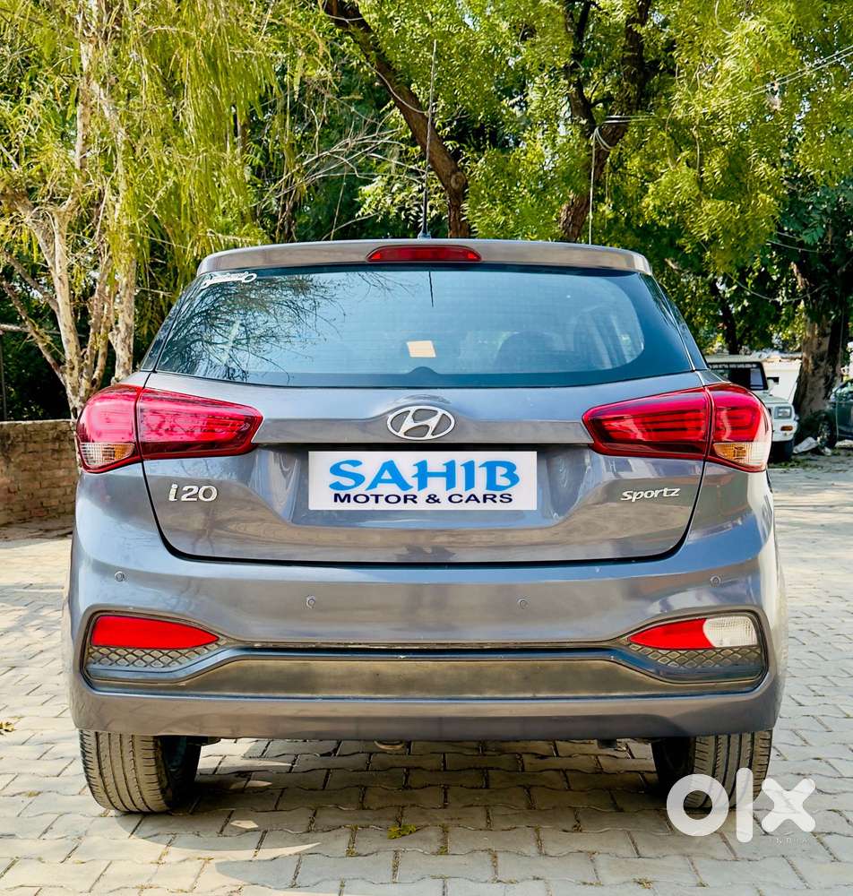 Hyundai I20 Sportz 1.2 Mt Dual Tone, 2019, Cng & Hybrids