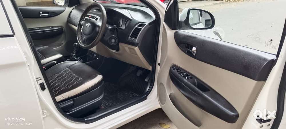 Hyundai I20 Petrol Cvt Magna Executive, 2013, Petrol