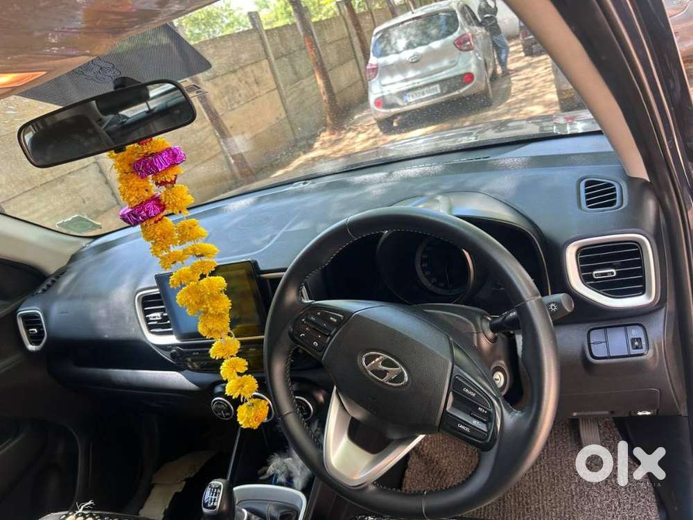 Hyundai Venue 2020 Diesel Well Maintained