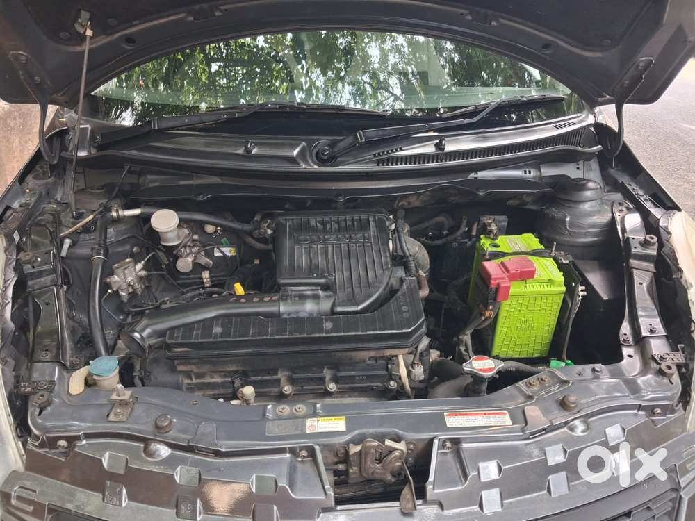 Maruti Suzuki Swift Lxi Optional-o, 2017, Petrol