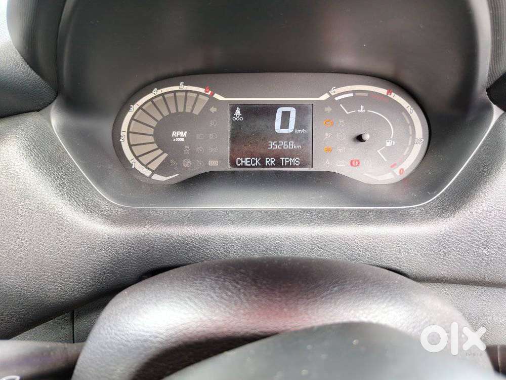 Nissan Magnite Visia Mt, 2025, Petrol