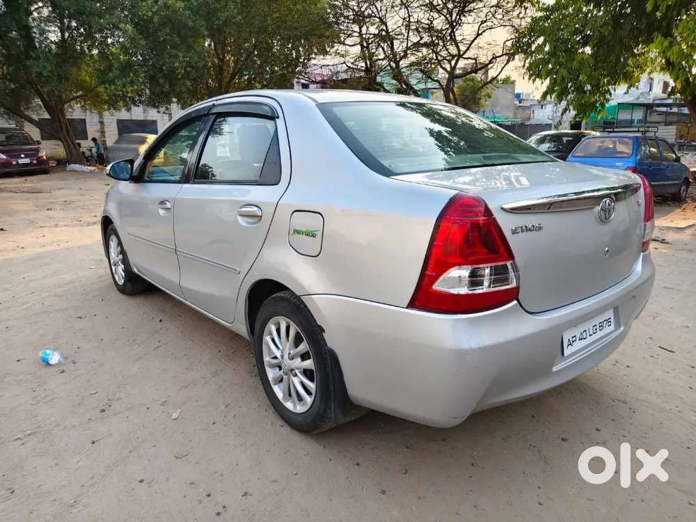 2013 Model 
Petrol & Cng
67000 Original Reading 
No Complaints