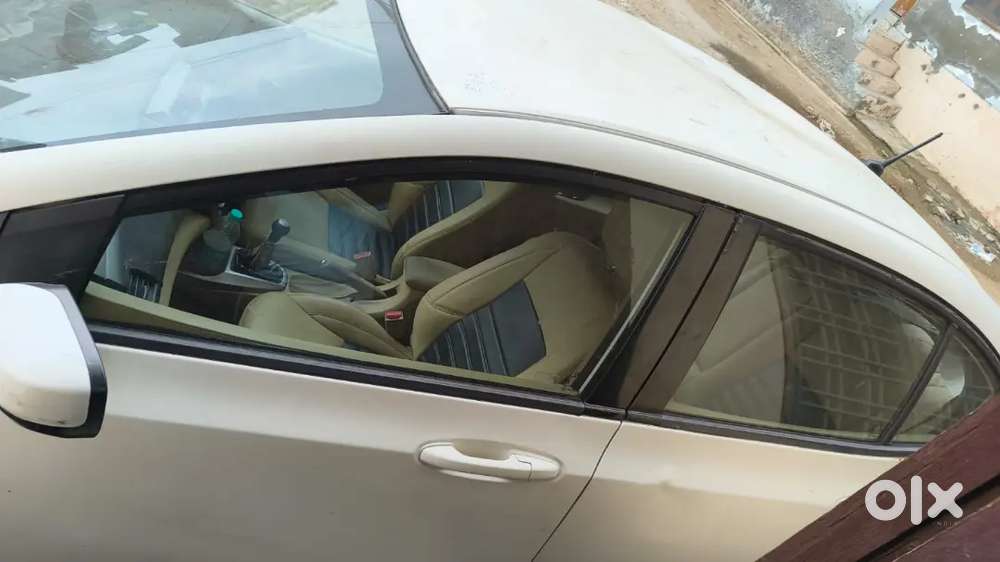 Honda City  Dec 2011 Petrol Manual 2 Month Old Tyre New Seat Cover Cng