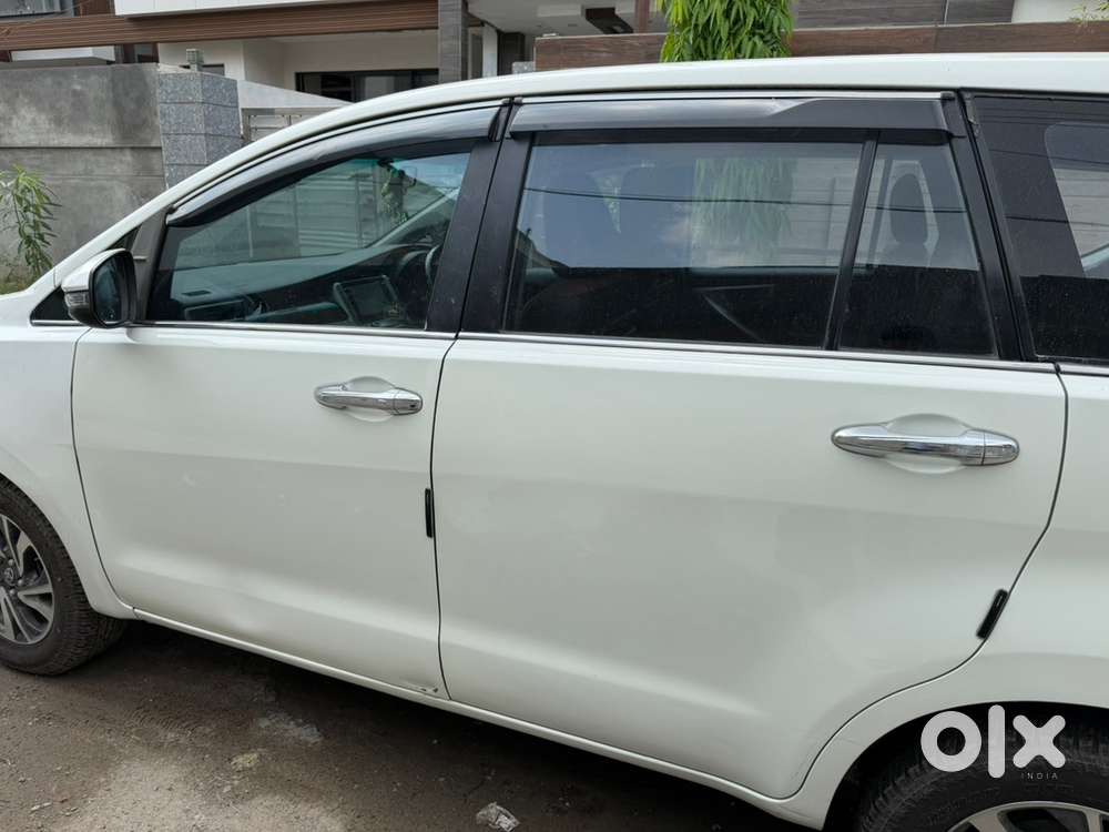 Toyota Innova Crysta 2021