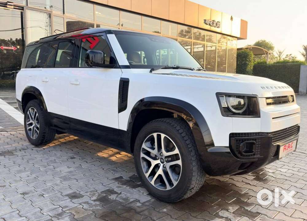 Land Rover Defender 3.0 L 130 Hse, 2023, Diesel