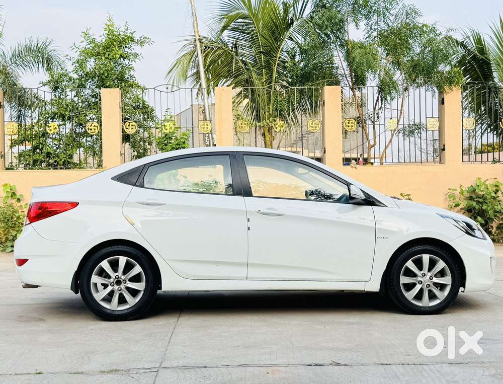 Hyundai Verna 1.6 Sx, 2012, Petrol
