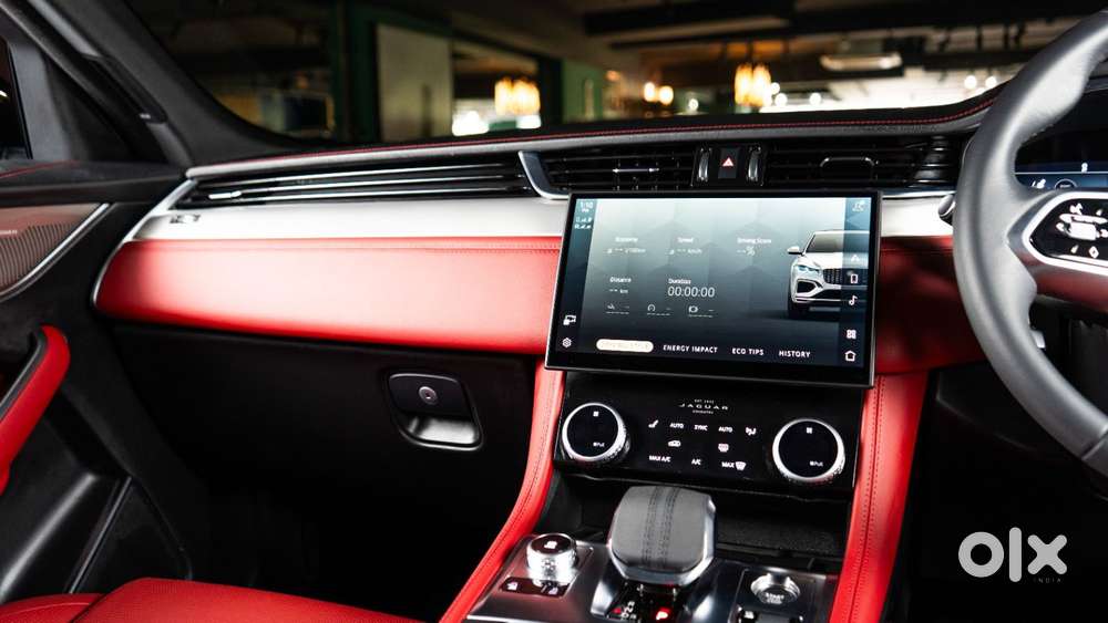 Jaguar F-pace 2.0 R Dynamic S, 2025, Petrol