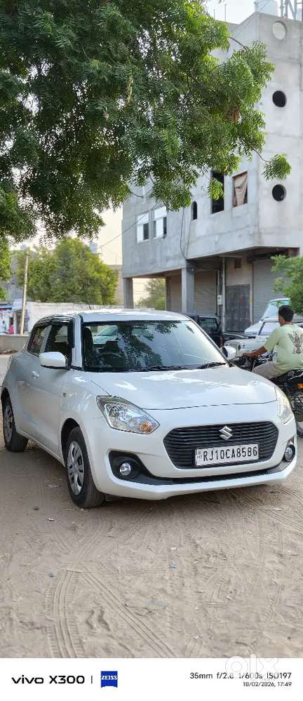 Maruti Suzuki Swift Lxi 2018