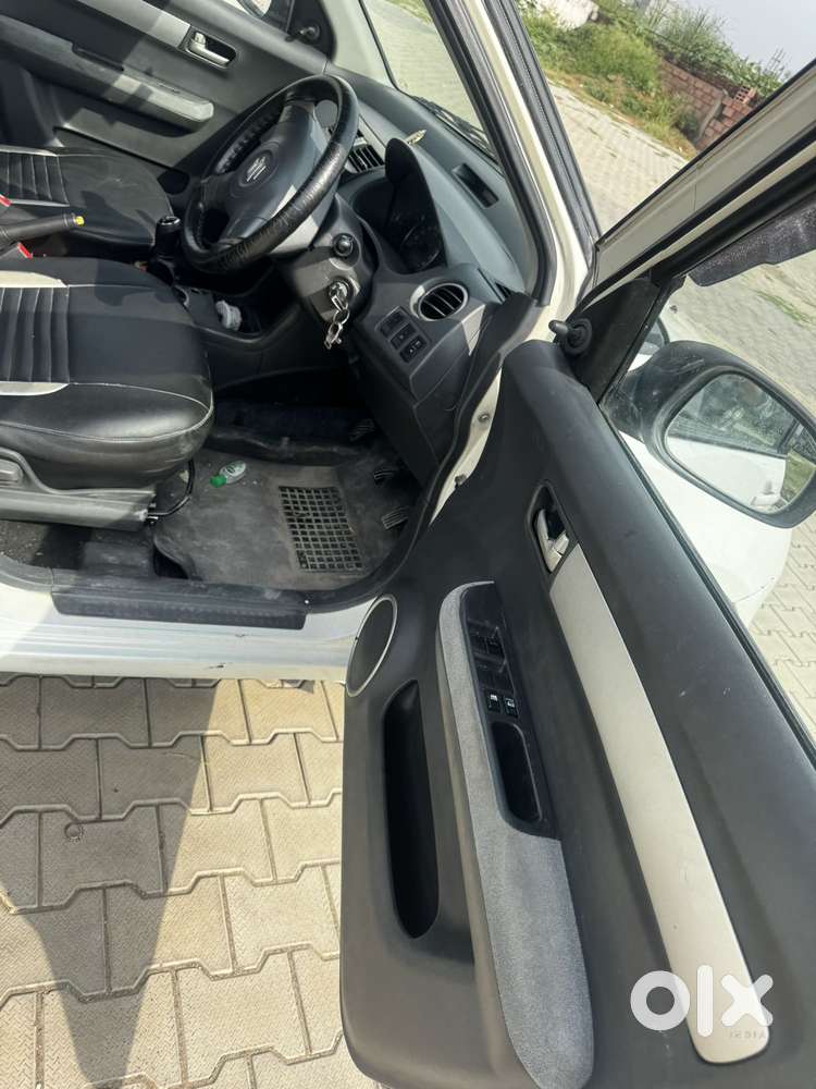 Maruti Suzuki Swift Dzire Vdi Bsiv, 2011, Diesel