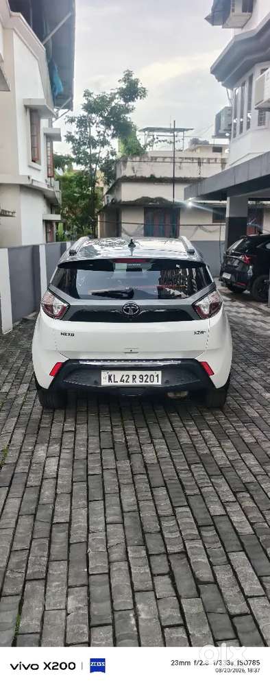 Automatic 25km Mileage Tata Nexon 2019 Cng & Hybrids 63000 Km Driven.