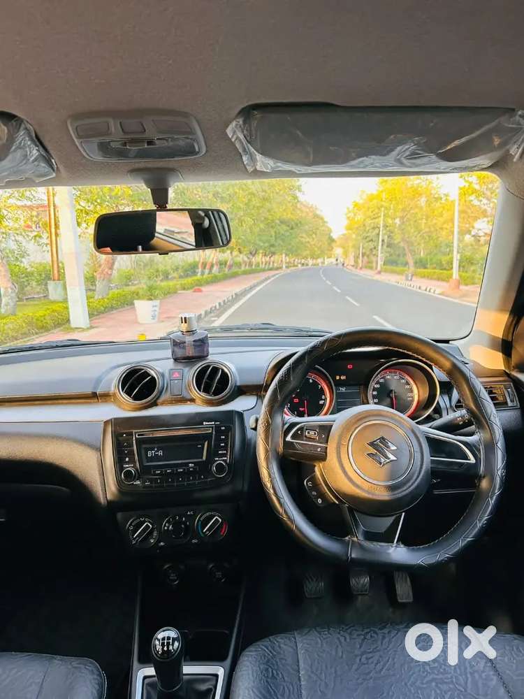 Maruti Suzuki Swift 2021 1.2 Vxi Petrol