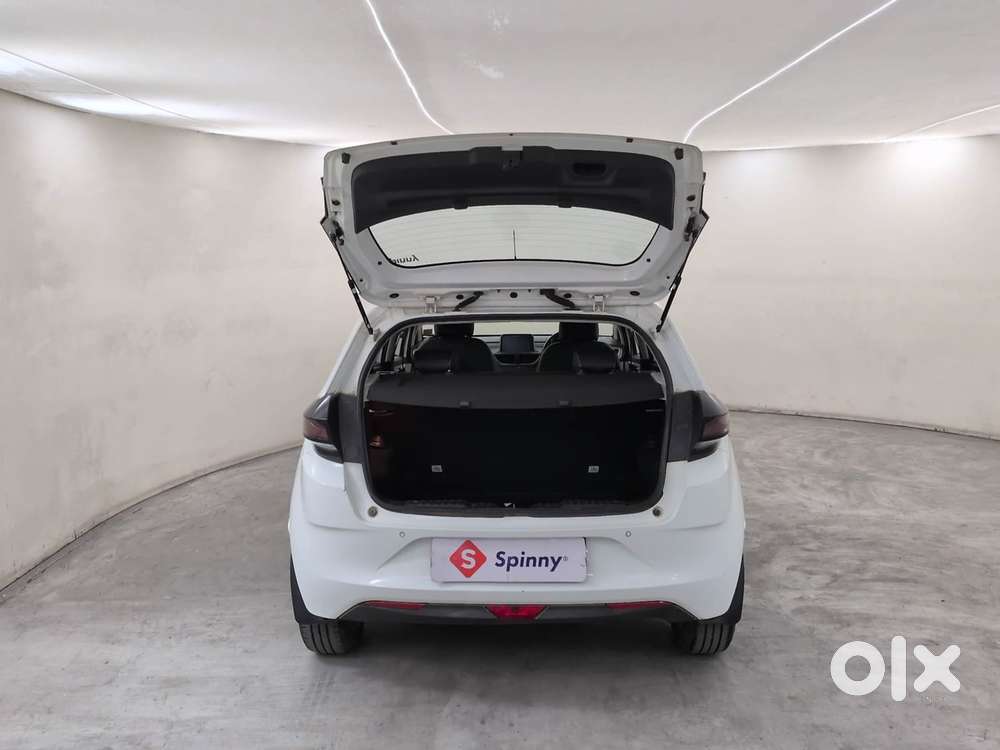 Tata Altroz 1.5 Xz Plus Diesel, 2022, Diesel