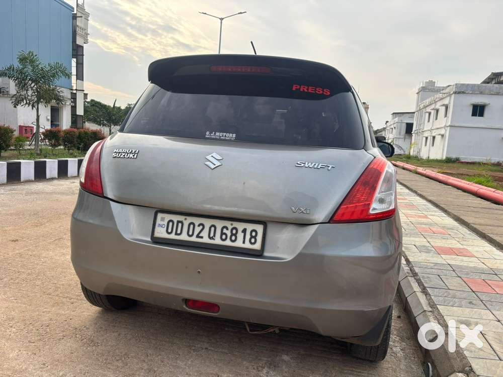 Maruti Suzuki Swift Petrol Manual 2014