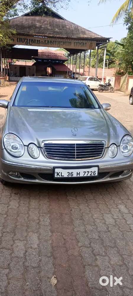 Mercedes Benz E200