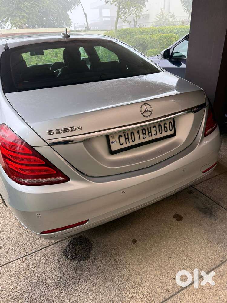 Mercedes Benz S-class (2016)