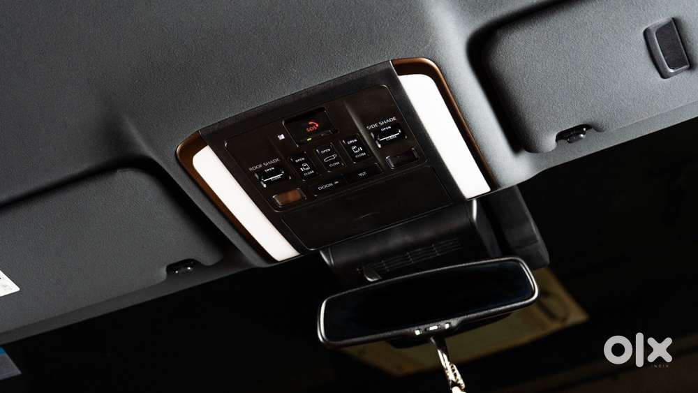 Toyota Vellfire Vip – Executive Lounge, 2025, Petrol