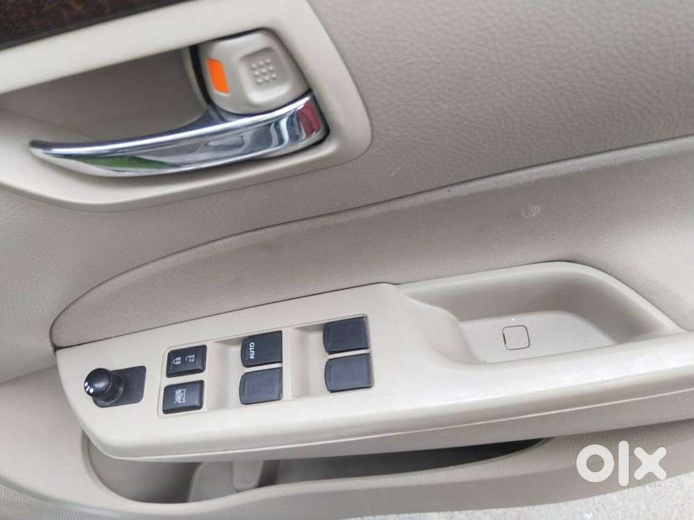 Maruti Suzuki Swift Dzire 1.3 Vxi, 2014, Petrol