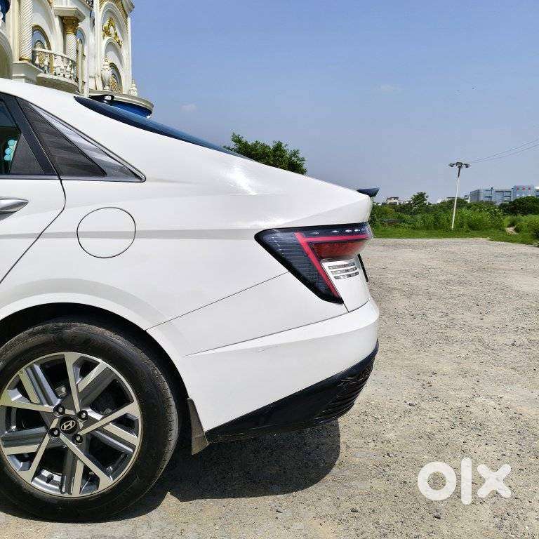 Hyundai Verna 1.5 Sx (o) Ivt, 2023, Petrol