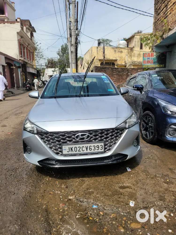 Hundai Verna 1.5 Mpi Mt S+