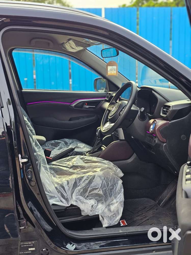 Maruti Suzuki Grand Vitara 1.5 Zeta Plus Intelligent Hybrid Ecvt, 20..