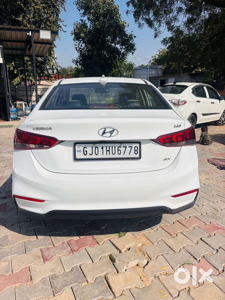 Hyundai Verna 1.5 Sx Diesel At, 2017, Diesel