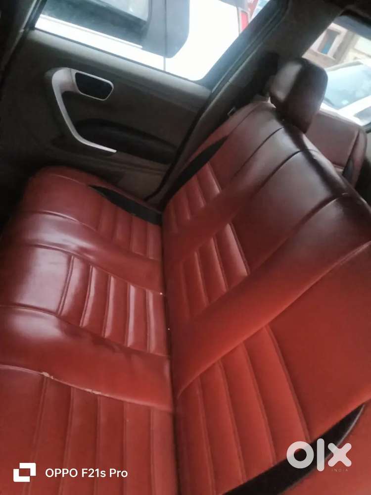 Mahindra Tuv 300 2017