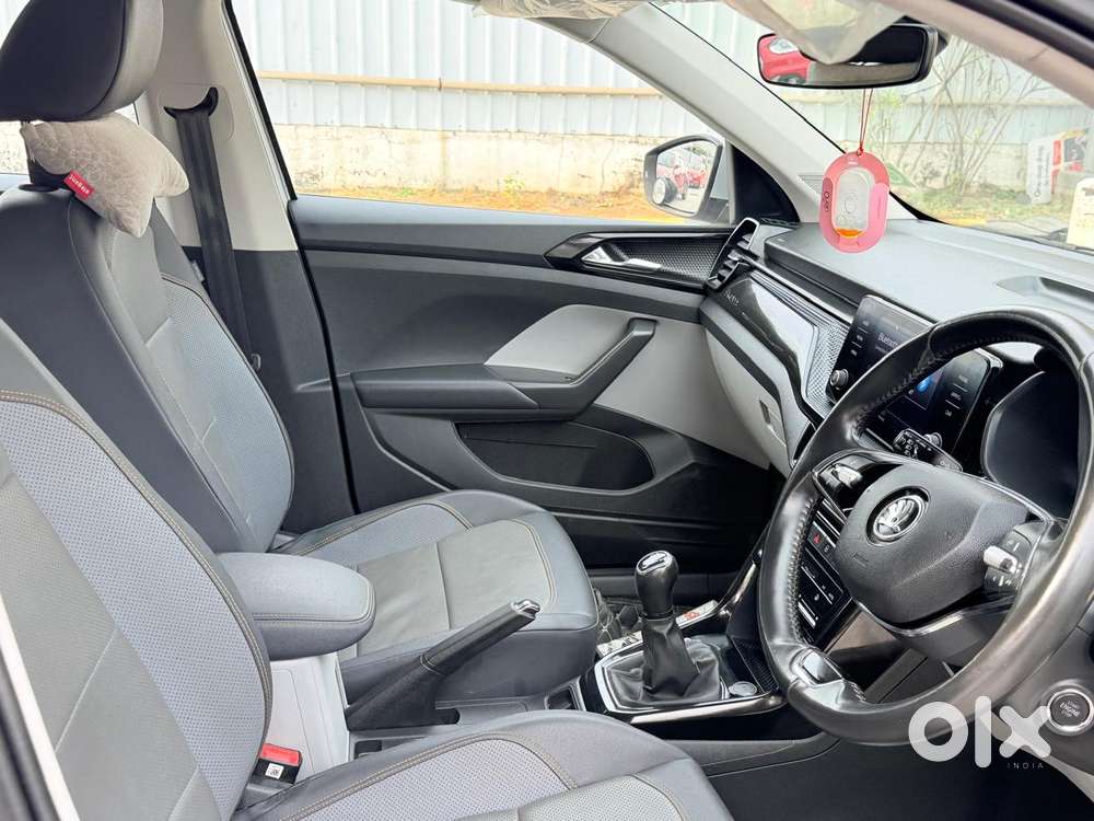 Skoda Kushaq 1.0 Tsi Style, 2023, Petrol