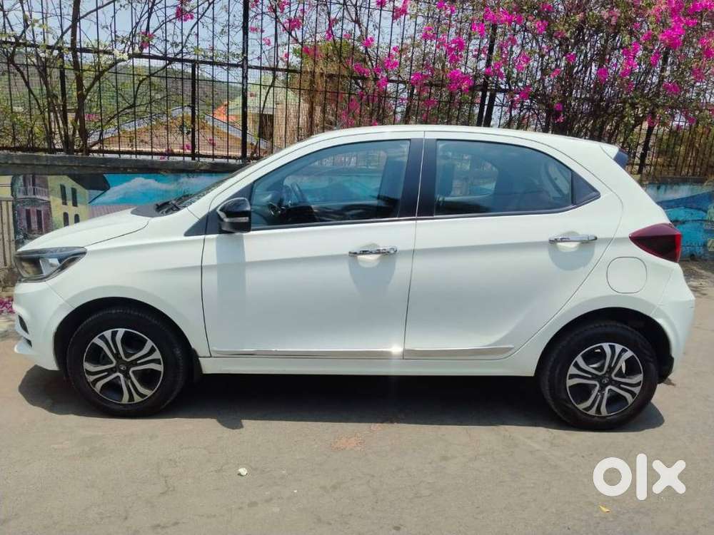 Tata Tiago 1.2 Revotron Xta, 2024, Cng & Hybrids