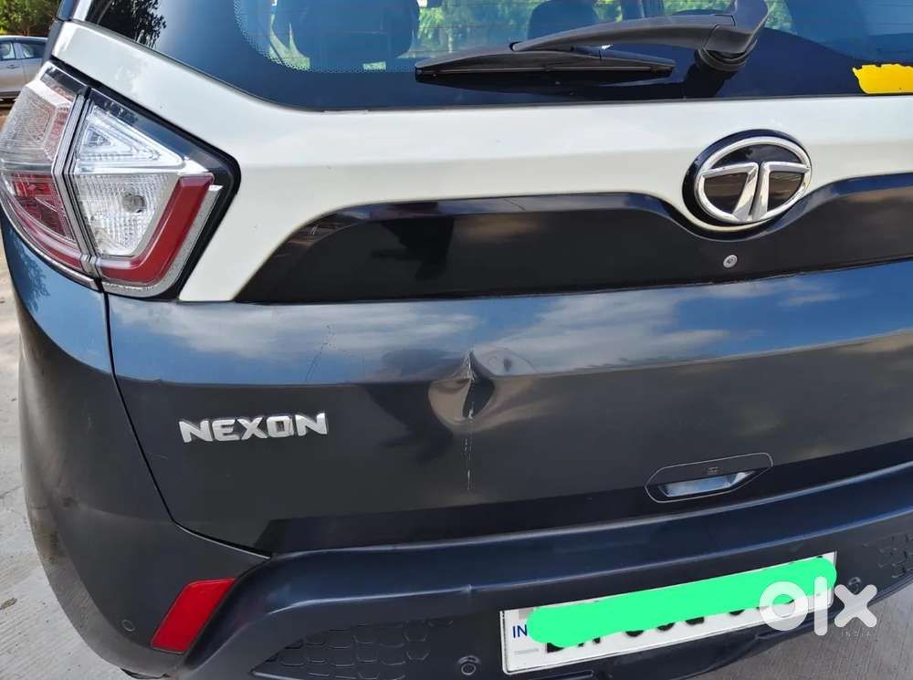 Tata Nexon 1.2 Revotron Xza Plus, 2018, Petrol